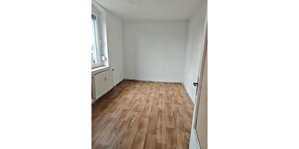 Erdgeschoßwohnung Elsteraue - 5 Zimmer, 106 m&sup2;, 700&euro; | Angebot:24693810