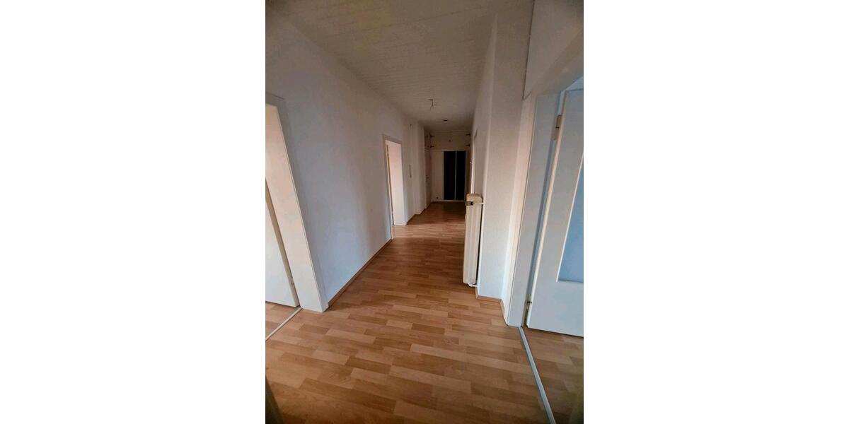 Etagenwohnung Remscheid - 3 Zimmer, 97 m&sup2;, 800&euro; | Angebot:26126091