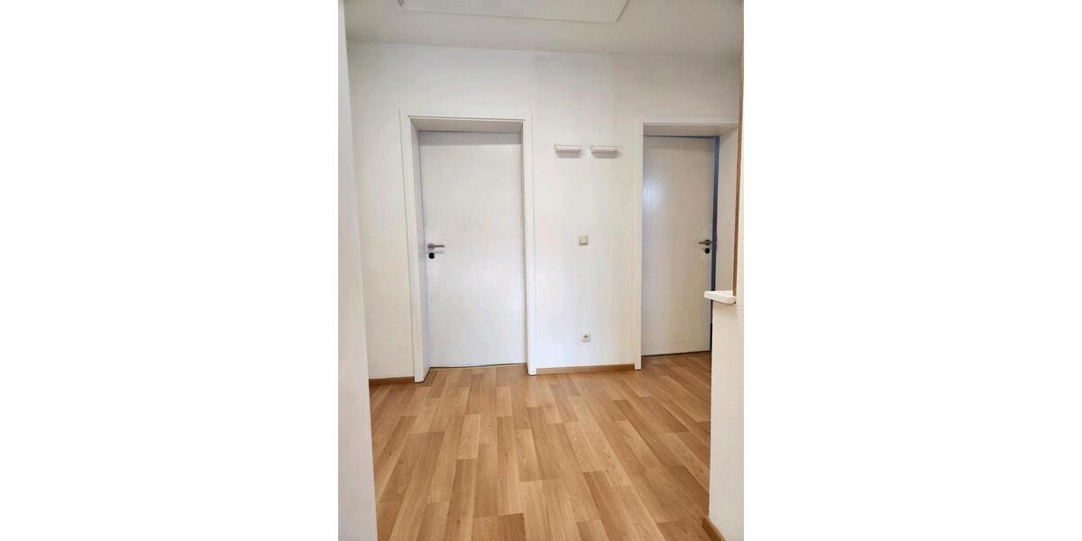 Etagenwohnung Trostberg - 3 Zimmer, 72 m&sup2;, 830&euro; | Angebot:26604812