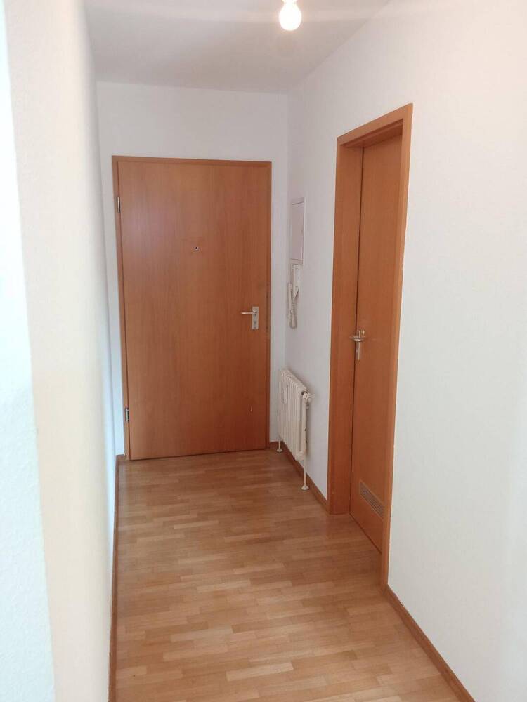 Schöne 2,5 Zimmerwohnung mit Balkon