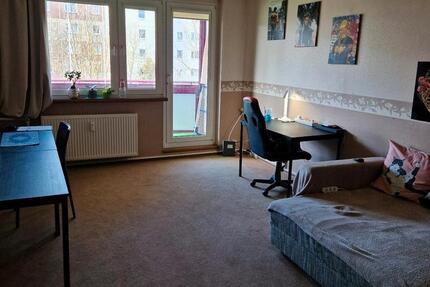 Wohnung Sömmerda - 3 Zimmer, 80 m&sup2;, 870&euro; | Angebot:25904177