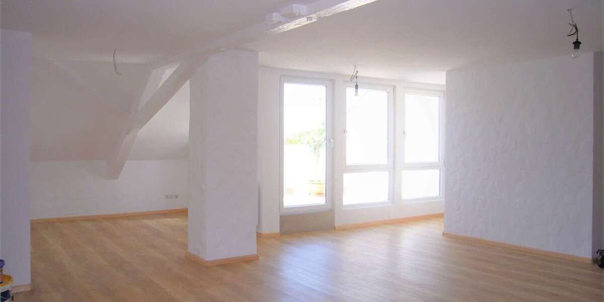 Etagenwohnung Emmendingen - 4 Zimmer, 150 m&sup2;, 1.480&euro; | Angebot:25278994