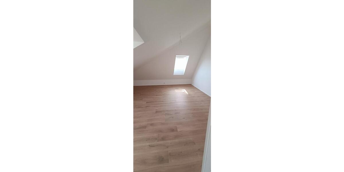 Etagenwohnung Wiesentheid - 5 Zimmer, 110 m&sup2;, 1.250&euro; | Angebot:26030583