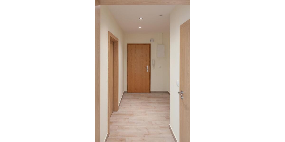 Etagenwohnung Frohburg - 3 Zimmer, 63 m&sup2;, 520&euro; | Angebot:26039634