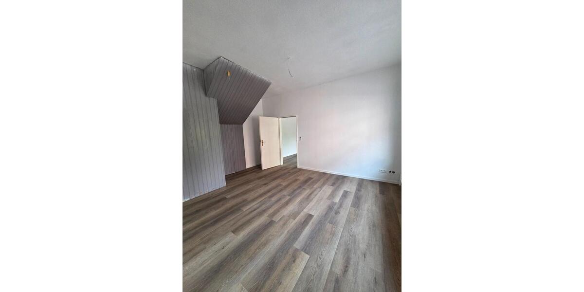 Erdgeschoßwohnung Emden - 3 Zimmer, 71 m&sup2;, 710&euro; | Angebot:26634833