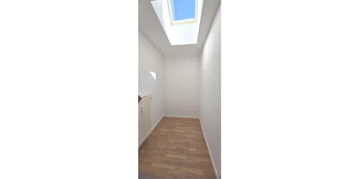 Dachgeschoßwohnung Döbeln - 2 Zimmer, 50 m&sup2;, 290&euro; | Angebot:20452328