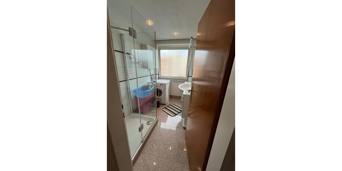 Etagenwohnung Sindelfingen Sindelfingen (Stadt) - 4 Zimmer, 98 m&sup2;, 1.400&euro; | Angebot:24857814