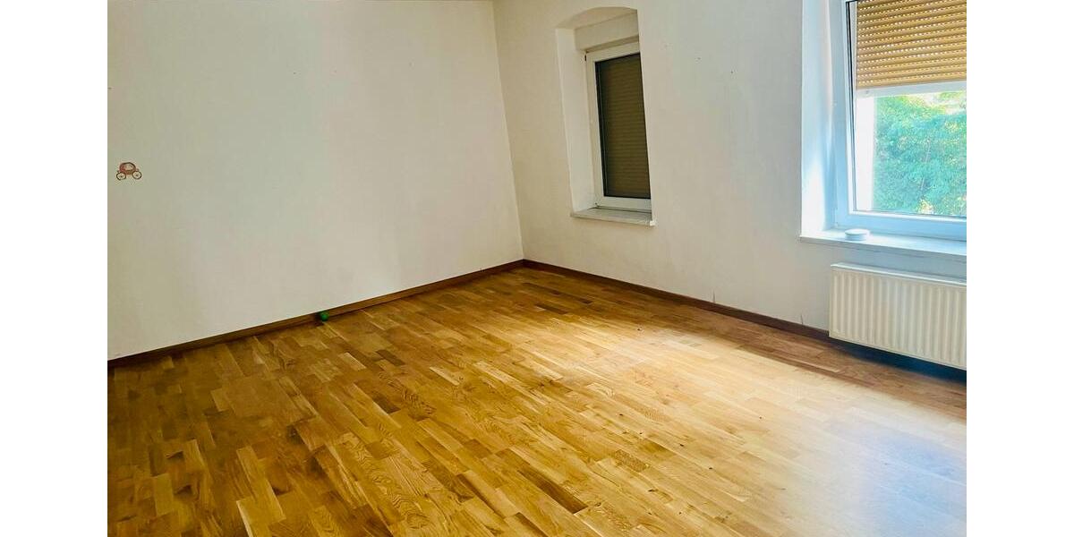 Reihenhaus Staßfurt - 4 Zimmer, 160 m&sup2;, 720&euro; | Angebot:22941200