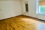 Reihenhaus Staßfurt - 4 Zimmer, 160 m&sup2;, 720&euro; | Angebot:22941200