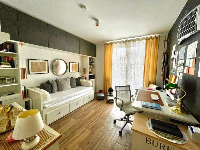 Hochwertige, vollmöblierte Erdgeschosswohnung mit Terrasse und Gartenanteil in bester Lage 4 zimmer