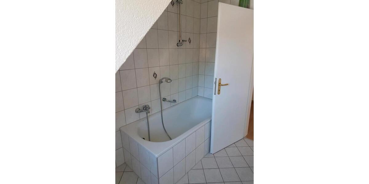 Dachgeschoßwohnung Schmalkalden - 2 Zimmer, 60 m&sup2;, 350&euro; | Angebot:24886292
