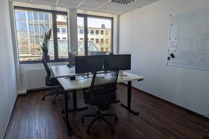 Vollausgestattete Büroräume im Essener Kennedytower - All-in-Miete zimmer