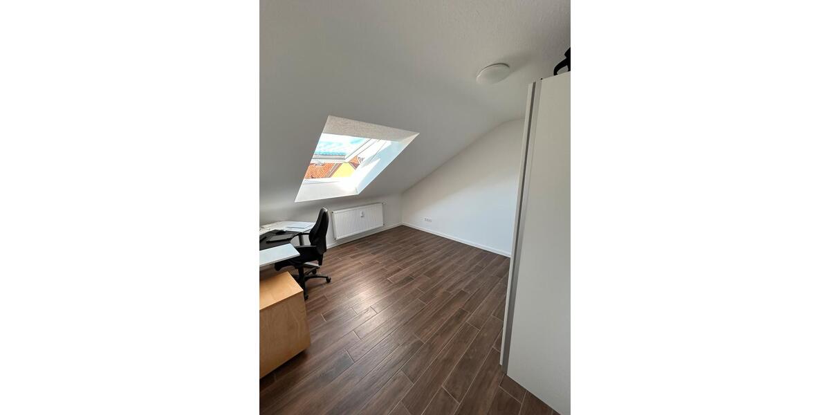 Dachgeschoßwohnung Wiesloch - 3 Zimmer, 70 m&sup2;, 814&euro; | Angebot:26020175