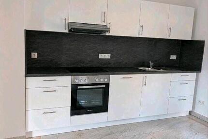 Wohnung Mellrichstadt - 4 Zimmer, 100 m&sup2;, 750&euro; | Angebot:25902234