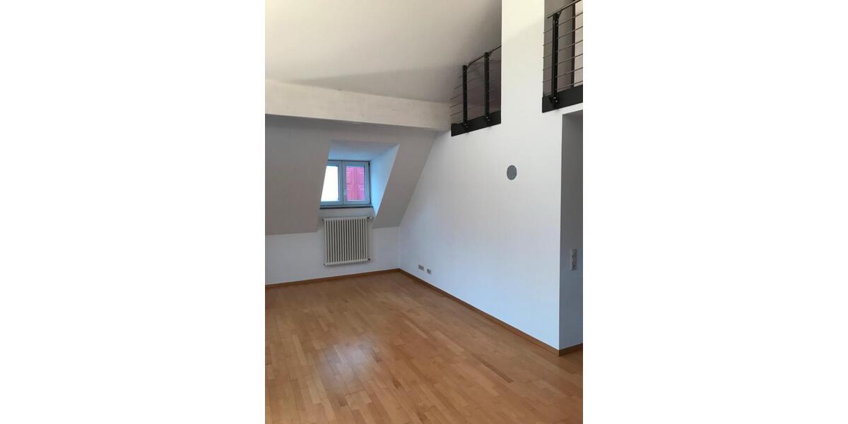 Dachgeschoßwohnung Sigmaringen - 3 Zimmer, 85 m&sup2;, 990&euro; | Angebot:24830904