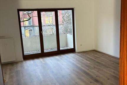 Wohnung Wiesbaden Nordost - 2 Zimmer, 75 m&sup2;, 1.400&euro; | Angebot:24753627