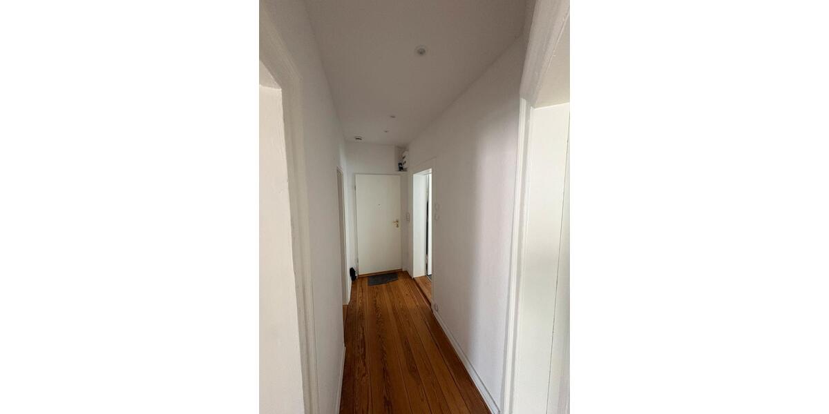 3er-WG | großes, helles Zimmer | Altbau | Holzdielen | ab Dez. 1 zimmer