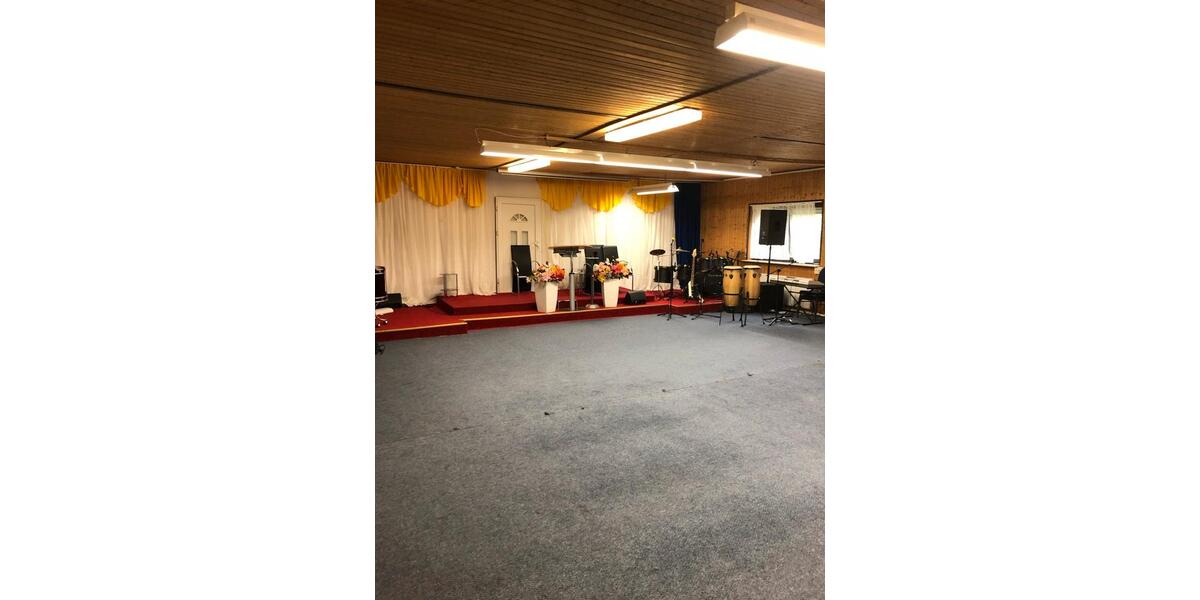 Halle Büro mit Sanitär Stark Strom Vielseitig GEW. Priv. 260qm 6€ zimmer