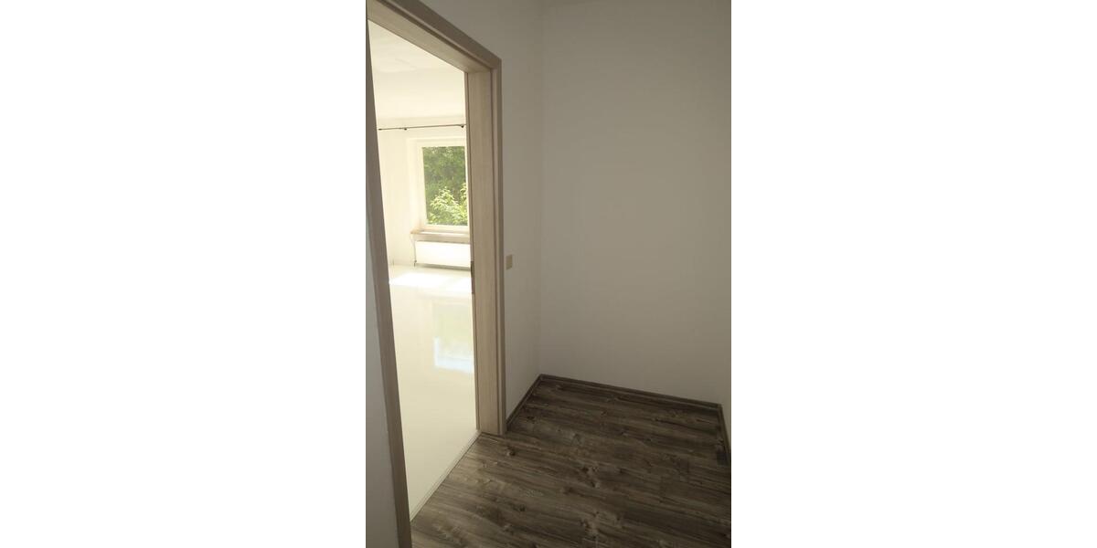 Erdgeschoßwohnung Deggendorf - 2 Zimmer, 64 m&sup2;, 650&euro; | Angebot:25857785