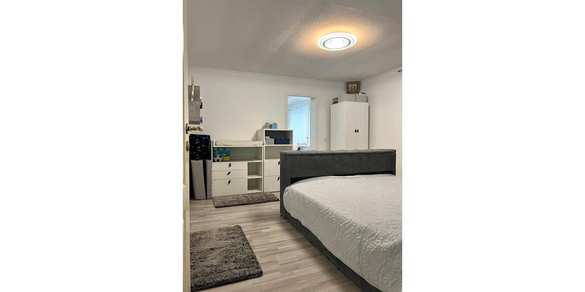 Bungalow Quickborn - 5 Zimmer, 185 m&sup2;, 1.750&euro; | Angebot:26037278