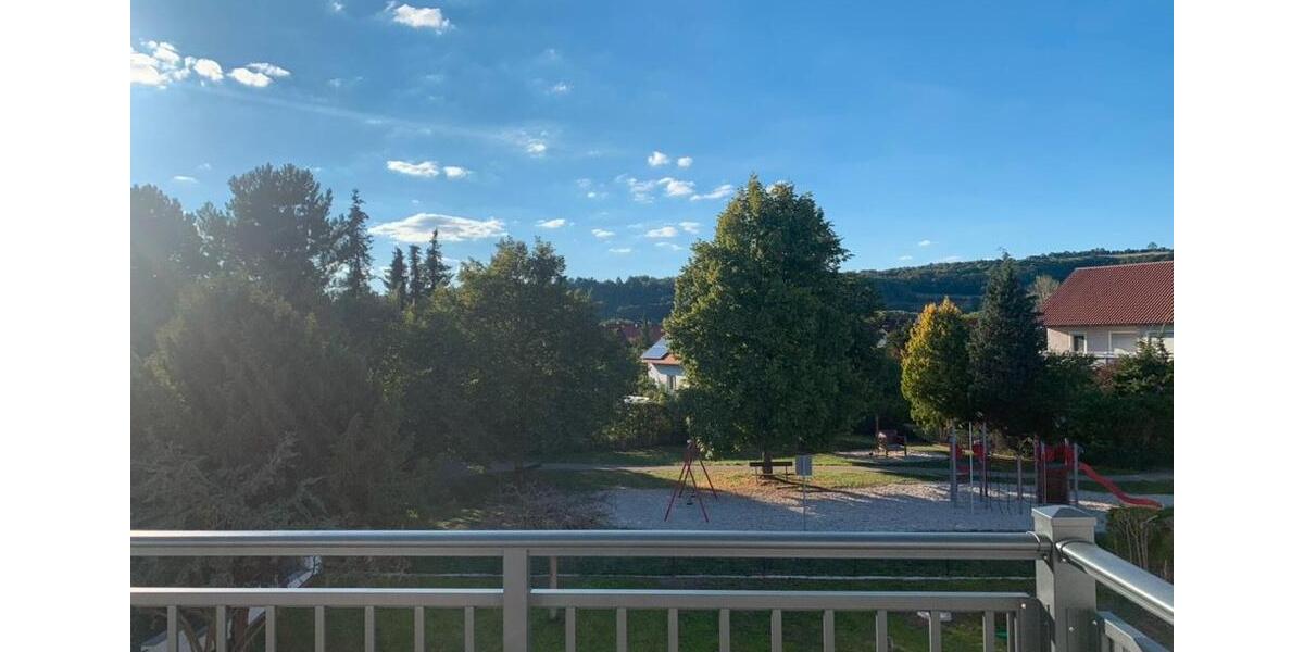 Etagenwohnung Teublitz - 7 Zimmer, 215 m&sup2;, 1.400&euro; | Angebot:26183694