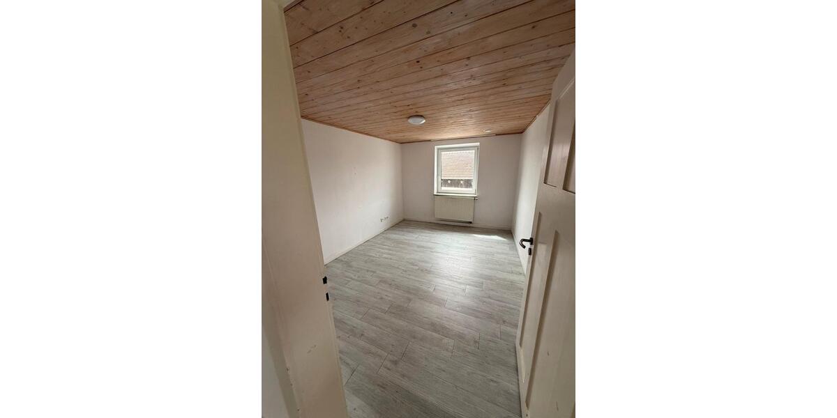 Etagenwohnung Ruhstorf an der Rott - 5 Zimmer, 92 m&sup2;, 650&euro; | Angebot:26347031