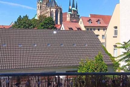 Helle DreiraumWohnung mit Domblick