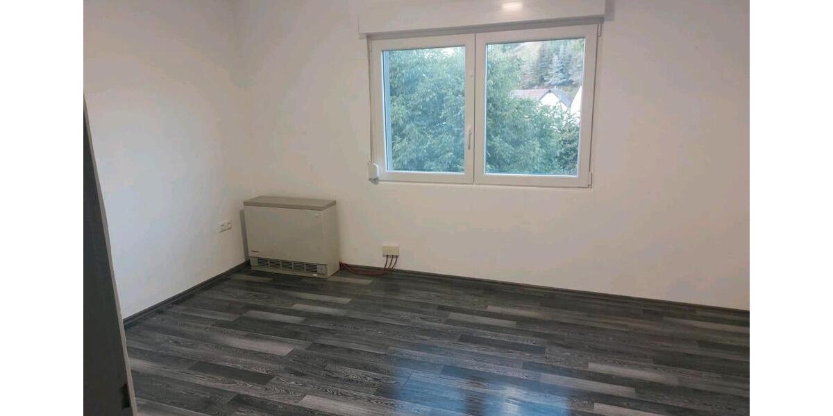 Doppelhaushälfte Ulmen - 6 Zimmer, 150 m&sup2;, 1.000&euro; | Angebot:26705293