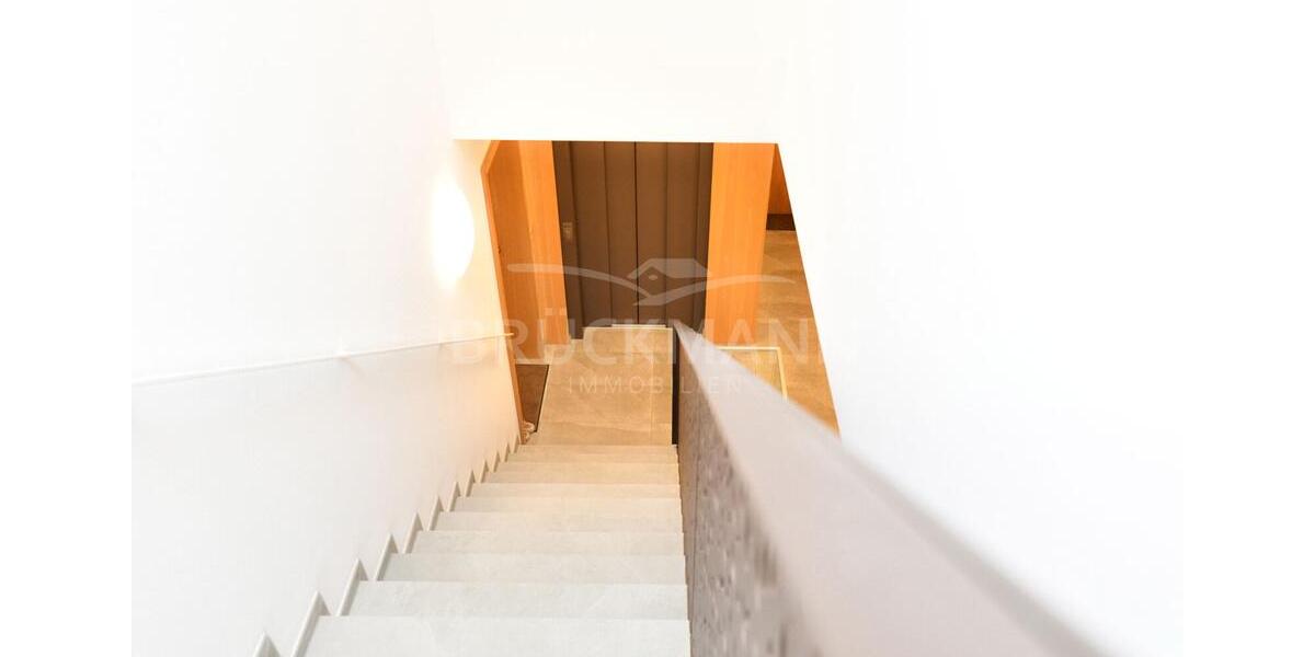 Einfamilienhaus Grünstadt - 4.5 Zimmer, 192 m&sup2;, 2.450&euro; | Angebot:26143997