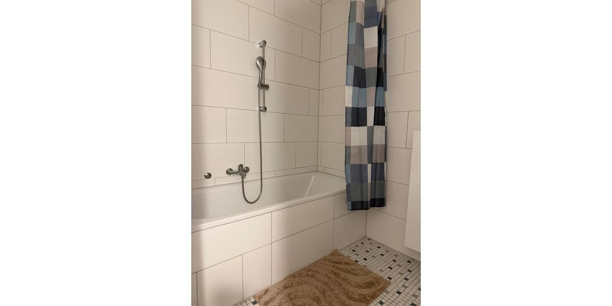 Wohnung zu vermieten 5 Zimmer 5 zimmer