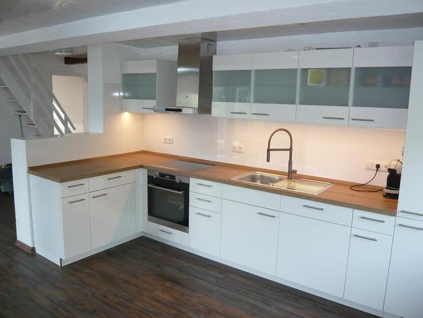 ERSTBEZUG! 2-3-Zimmer-Maisonette-Wohnung in KG (OT: Kleinbrach)!
