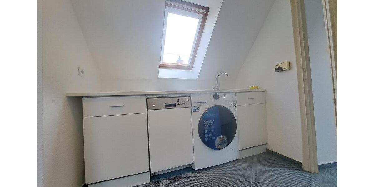 Dachgeschoßwohnung Fürth Eigenes Heim - 1 Zimmer, 25 m&sup2;, 482&euro; | Angebot:25476077