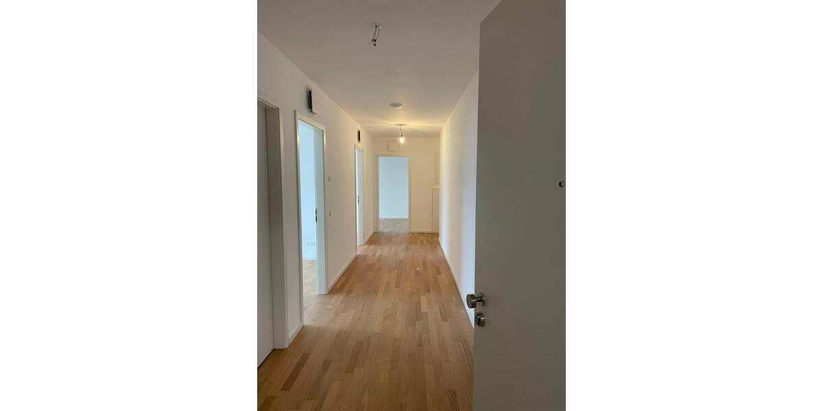 Wohnen auf Zeit Denzlingen - 1 Zimmer, 28 m&sup2;, 590&euro; | Angebot:26356748