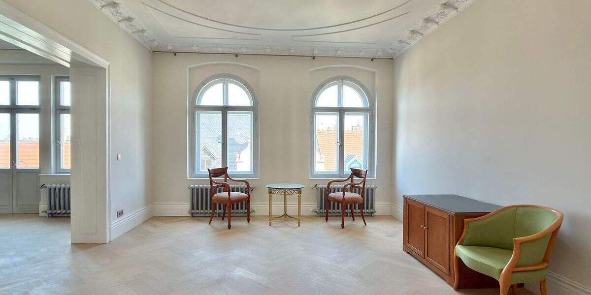 Zimmer Görlitz Innenstadt - 4 Zimmer, 140 m&sup2;, 1.400&euro; | Angebot:25750284