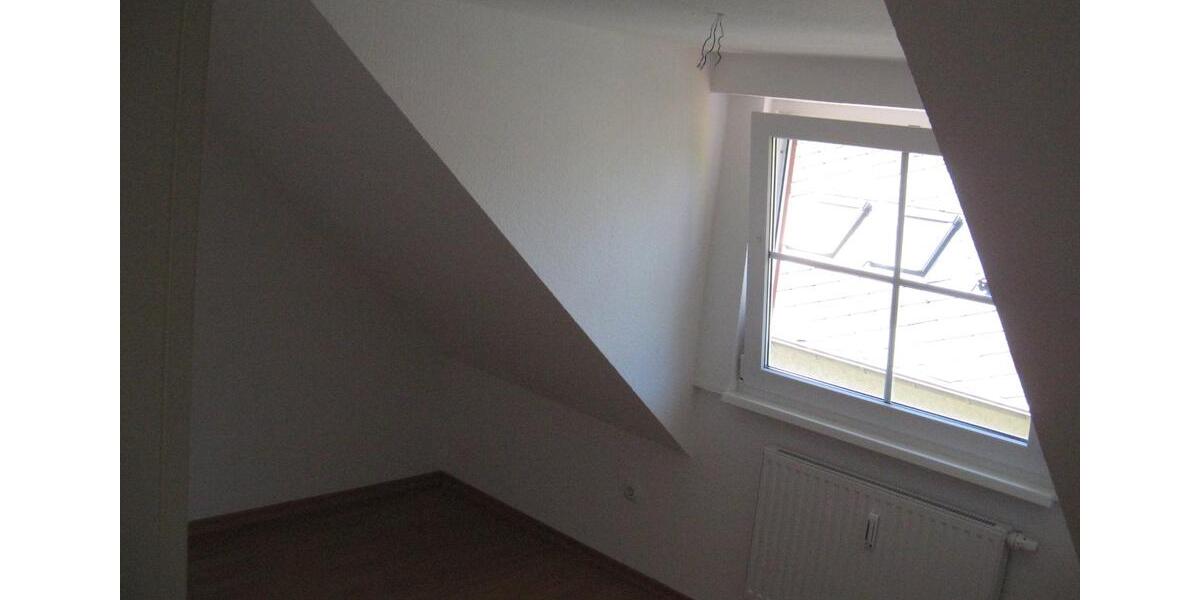 Dachgeschoßwohnung Waldrach - 3 Zimmer, 65 m&sup2;, 560&euro; | Angebot:26536469