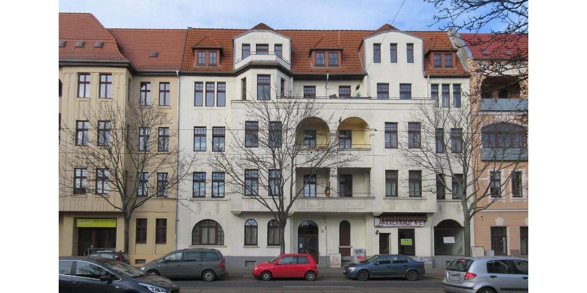 **Renovierte 3-Raum-Dachgeschosswohnung mit Balkon in Sudenburg** 3 zimmer