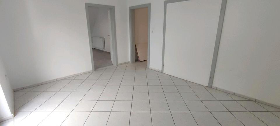 Etagenwohnung Steinau an der Straße - 3.5 Zimmer, 70 m&sup2;, 750&euro; | Angebot:26276560