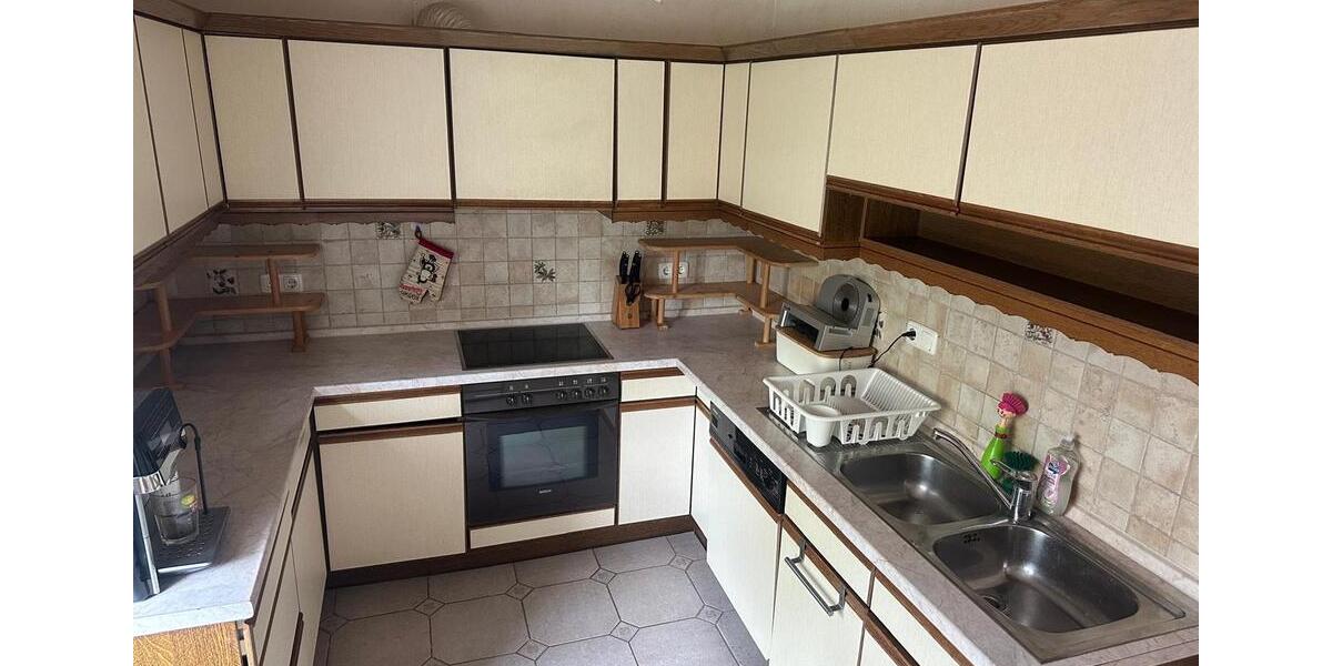 Erdgeschoßwohnung Mellrichstadt - 5 Zimmer, 120 m&sup2;, 950&euro; | Angebot:26502803