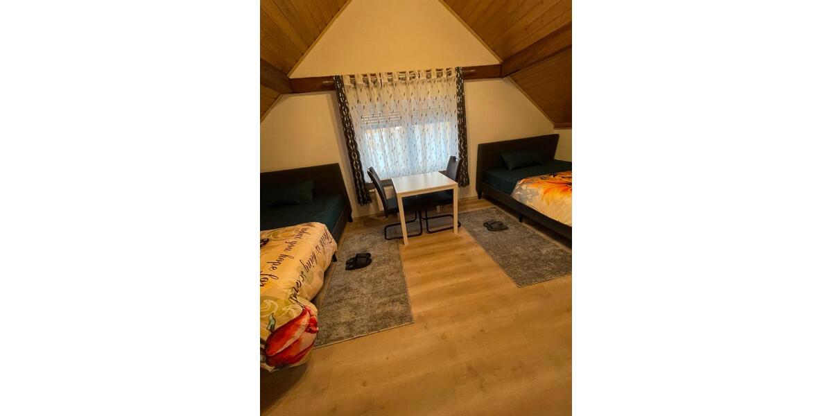 Dachgeschoßwohnung Rüsselsheim am Main - 3 Zimmer, 70 m&sup2;, 690&euro; | Angebot:26150165