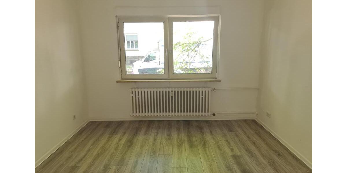 Renovierte 3-Zimmer-Wohnung im Erdgeschoss zu vermieten! 3 zimmer