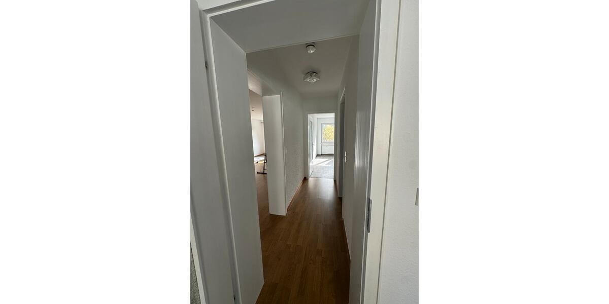 Erdgeschoßwohnung Kirchen (Sieg) - 4 Zimmer, 80 m&sup2;, 800&euro; | Angebot:26074131