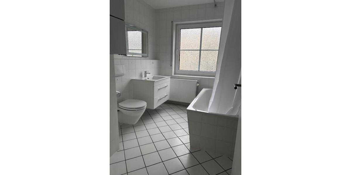 Etagenwohnung Budenheim - 3 Zimmer, 77 m&sup2;, 1.050&euro; | Angebot:26659696