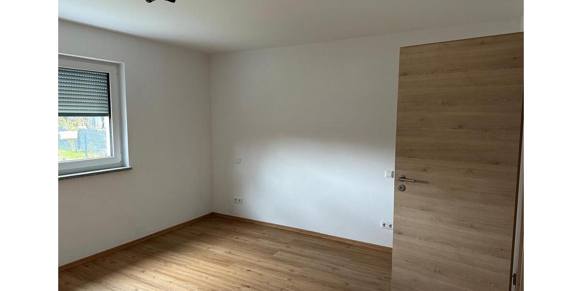 Erdgeschoßwohnung Altötting - 3 Zimmer, 122 m&sup2;, 1.284&euro; | Angebot:26004607