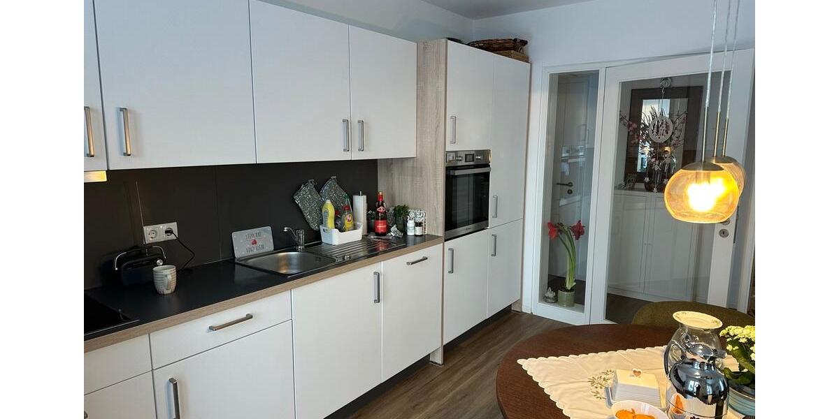 Erdgeschoßwohnung Rellingen - 3 Zimmer, 77 m&sup2;, 1.730&euro; | Angebot:24757030