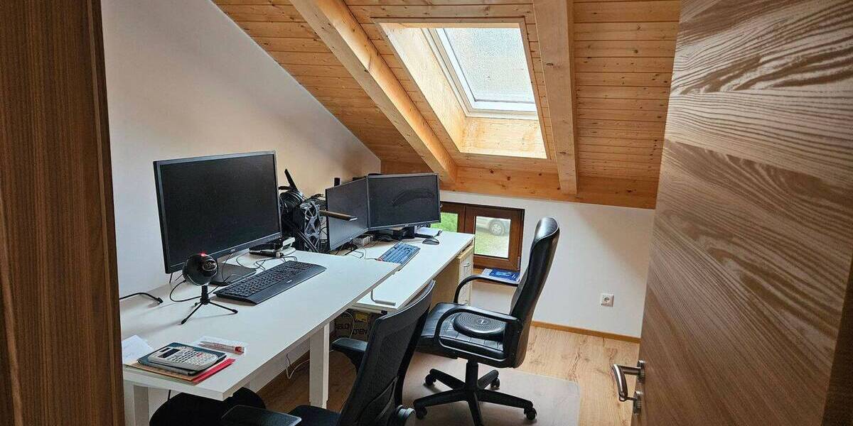 Etagenwohnung Glonn Kastenseeon - 3 Zimmer, 96 m&sup2;, 1.340&euro; | Angebot:26657236