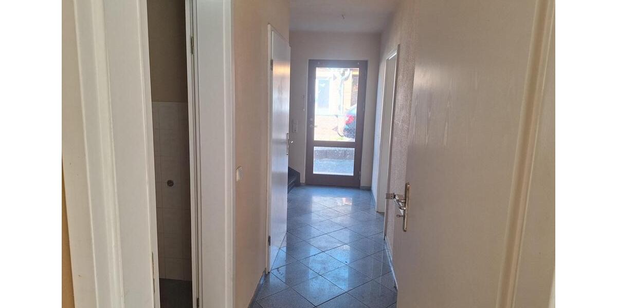Doppelhaushälfte Lübeck Kücknitz - 3 Zimmer, 110 m&sup2;, 1.500&euro; | Angebot:26561538