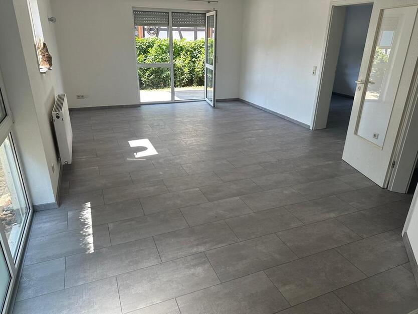 Exklusive 2-Zimmer EG-Wohnung mit EBK, Terrasse, Garten in Müllen