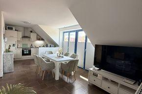 Dachgeschoßwohnung Esens - 2 Zimmer, 61 m&sup2;, 580&euro; | Angebot:26675271