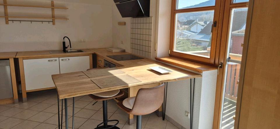 Dachgeschoßwohnung Alzenau - 3 Zimmer, 135 m&sup2;, 1.300&euro; | Angebot:25419244