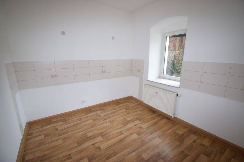 Etagenwohnung Riesa Innenstadt - 2 Zimmer, 72 m&sup2;, 480&euro; | Angebot:26363230